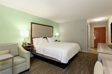 هتل Hampton Inn Melbourne