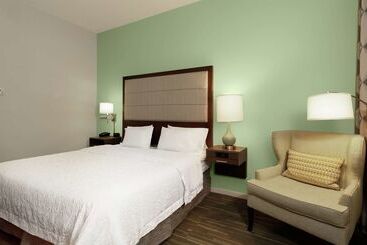 هتل Hampton Inn Melbourne