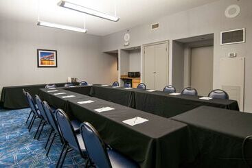 هتل Hampton Inn Metairie