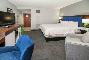 هتل Hampton Inn Metairie