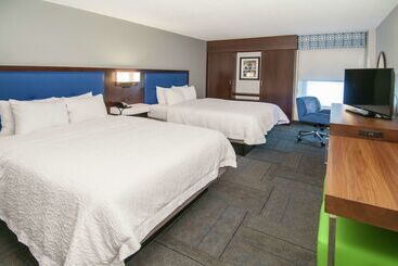 هتل Hampton Inn Metairie