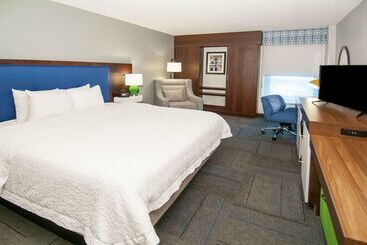 هتل Hampton Inn Metairie