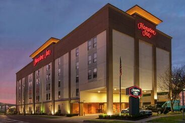 هتل Hampton Inn Metairie