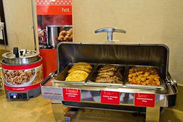 هتل Hampton Inn Milpitas