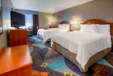 هتل Hampton Inn Milpitas
