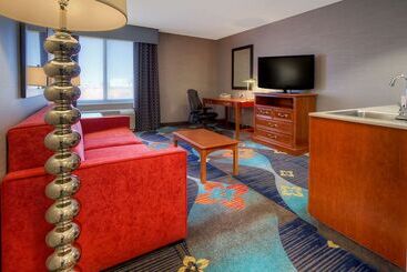 هتل Hampton Inn Milpitas