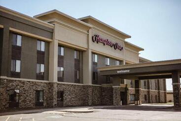 هتل Hampton Inn Mitchell
