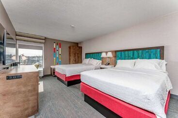 هتل Hampton Inn Morgantown