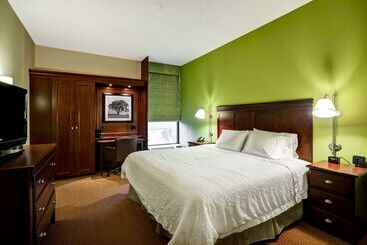 هتل Hampton Inn Morgantown