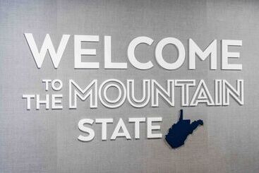 هتل Hampton Inn Morgantown