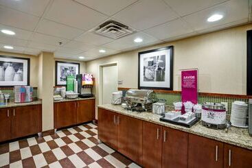 هتل Hampton Inn Morgantown