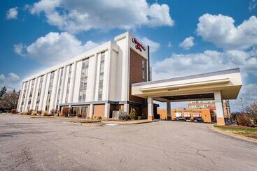 هتل Hampton Inn Morgantown
