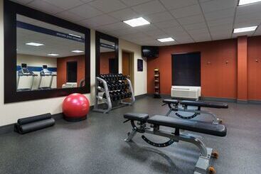هتل Hampton Inn By Hilton Odessa