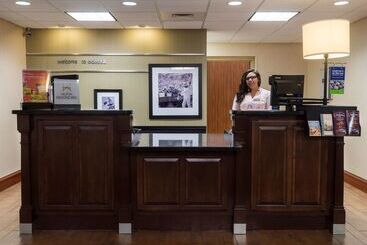 هتل Hampton Inn By Hilton Odessa