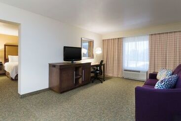هتل Hampton Inn By Hilton Odessa