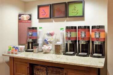 هتل Hampton Inn Pittsburgh Airport