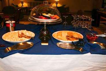هتل Hampton Inn Pittsburgh Airport