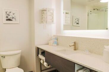 هتل Hampton Inn Prescott