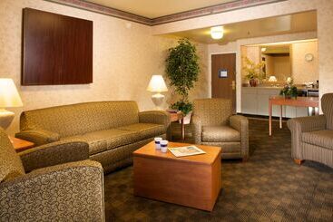 هتل Hampton Inn Prescott