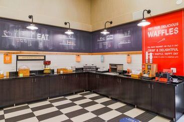 هتل Hampton Inn Prescott