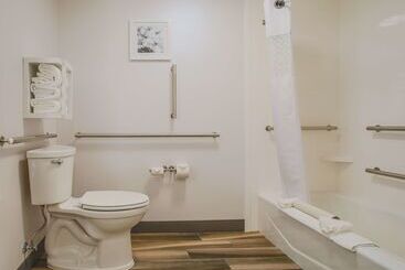 هتل Hampton Inn Prescott