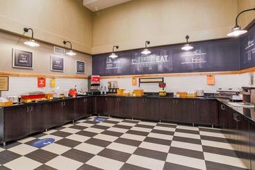 هتل Hampton Inn Prescott