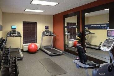 هتل Hampton Inn Raleigh Capital Blvd. North