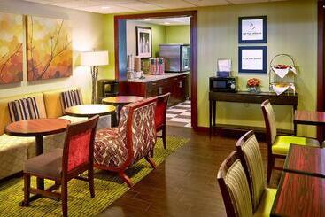 هتل Hampton Inn Salt Lake City Central