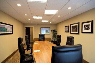 هتل Hampton Inn San Diego Del Mar