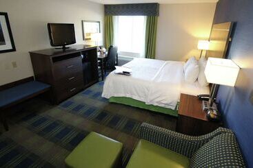 هتل Hampton Inn Sandusky Central