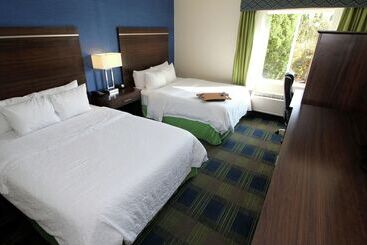 هتل Hampton Inn Sandusky Central
