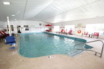 هتل Hampton Inn Sandusky Central