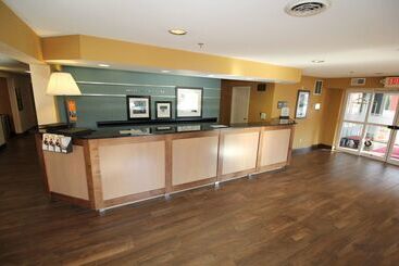 هتل Hampton Inn Sandusky Central