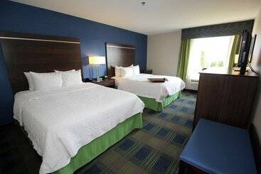 هتل Hampton Inn Sandusky Central