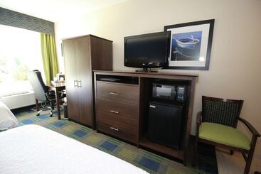 هتل Hampton Inn Sandusky Central