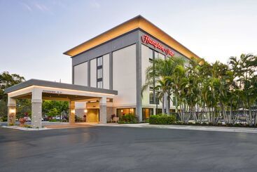 هتل Hampton Inn Sarasota  I75 Bee Ridge