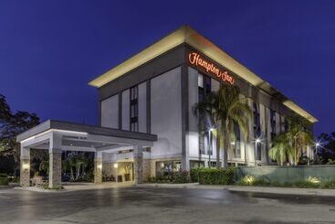 هتل Hampton Inn Sarasota  I75 Bee Ridge
