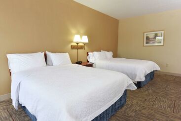 هتل Hampton Inn Selma