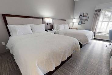 هتل Hampton Inn St. Simons Island