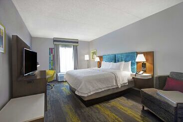هتل Hampton Inn & Suites Augusta West