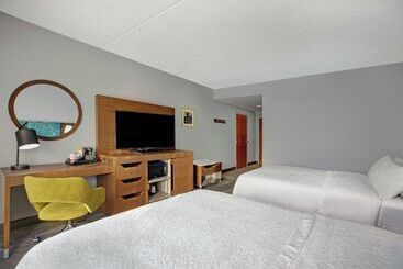 هتل Hampton Inn & Suites Augusta West