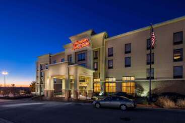 هتل Hampton Inn & Suites Augusta West