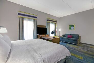 هتل Hampton Inn & Suites Augusta West