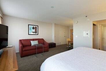 هتل Hampton Inn & Suites Austinairport