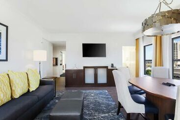هتل Hampton Inn & Suites Austindowntown/convention Center