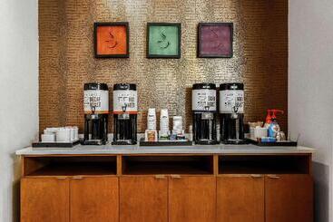 هتل Hampton Inn & Suites Austindowntown/convention Center