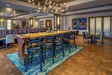 هتل Hampton Inn & Suites Austindowntown/convention Center