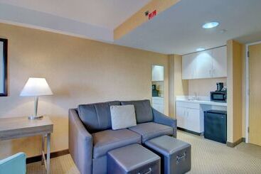 Hotelli Hampton Inn & Suites Boston Crosstown Center