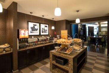 Hotelli Hampton Inn & Suites Boston Crosstown Center