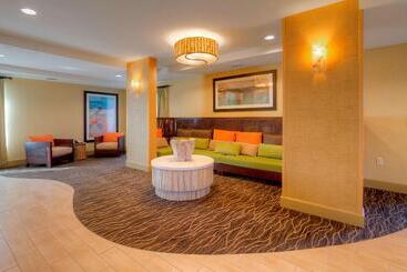 فندق Hampton Inn & Suites Destin